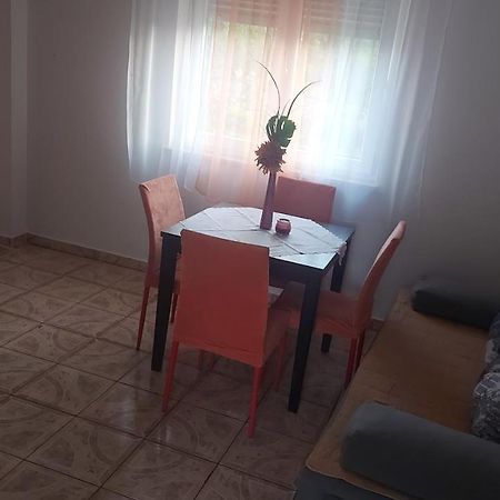 Apartman Sneky Vodnjan Esterno foto