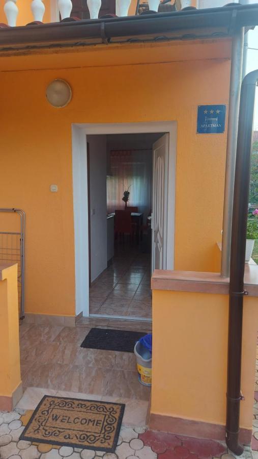 Apartman Sneky Vodnjan Esterno foto